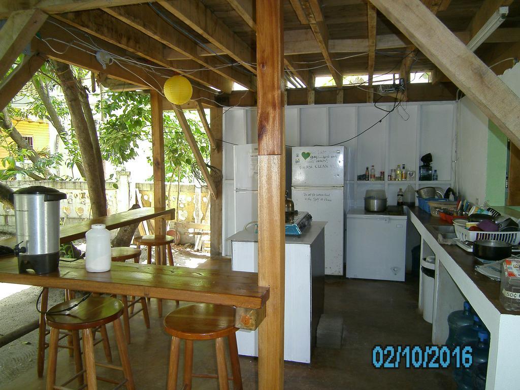 The Funky Dodo Backpackers Hostel Hopkins Exterior photo