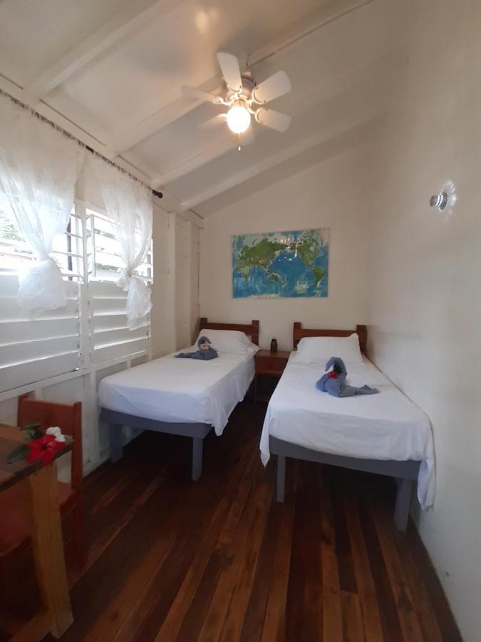 The Funky Dodo Backpackers Hostel Hopkins Exterior photo
